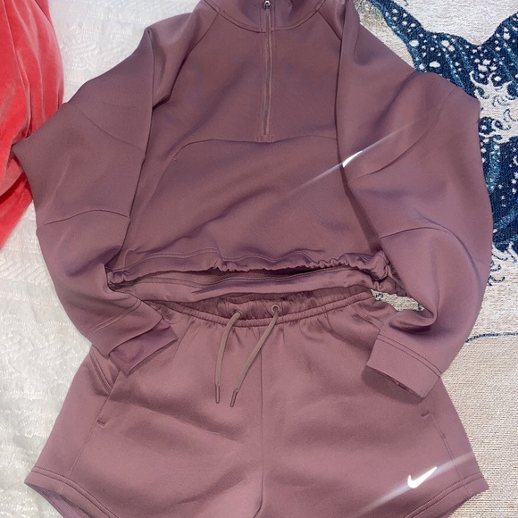 Nike set - Picture 1 of 5